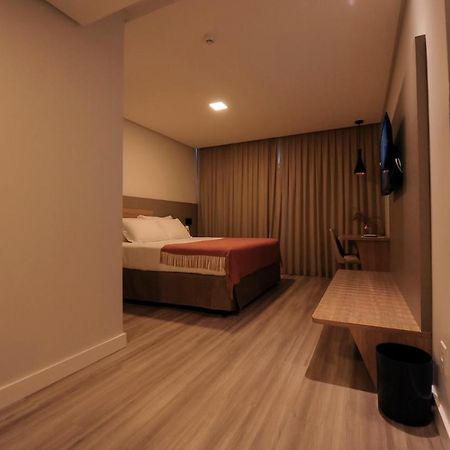 Figueiras Hotel & Eventos Sao Miguel d'Oeste Bagian luar foto